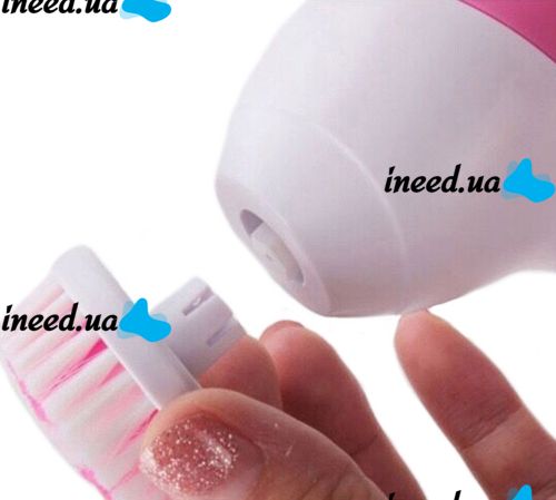 Електричний жіночий масажер для обличчя 5 в 1 Multifunction Face Cleaner AE-8782C 5 насадок, Масажна щітка зі змінними насадками на батарейках