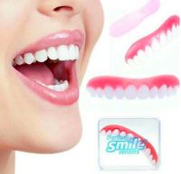 Removable veneers for Perfect smile veneers teeth with a case. Hollywood smile false teeth, mouthguards, dental pads top, bottom