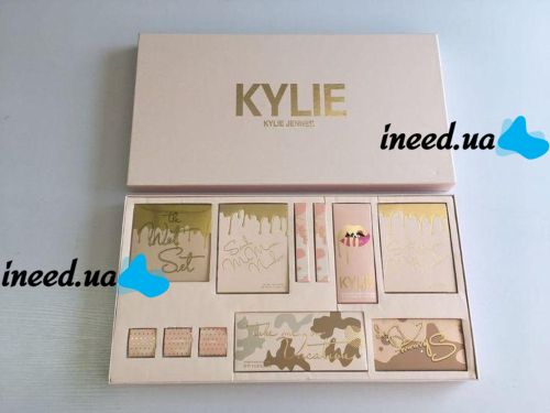 Large Gift Set of cosmetics Kylie Jenner Gold 12 in 1 Gold