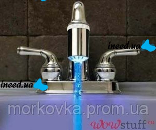 Nozzle on the faucet water illumination improved turbine,