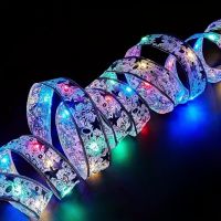 Світлодіодна гірлянда у вигляді стрічки LACESHINE RGB 5 метрів з малюнком сніжинок на батарейках, Новорічна стрічка 5м 50 LED діодів різнобарвна