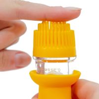 Кухонний дозатор для масла з пензликом Oil Dispenser 2 в 1 скляна пляшка для рідин багатофункціональний диспенсер для рідких продуктів 550 мл