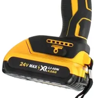 Акумуляторна шабельна пила DeWalt DCS312NT 24V 2 акумулятори і 4 пили для різання металу дерева, Електропила лобзик з набором полотен у кейсі