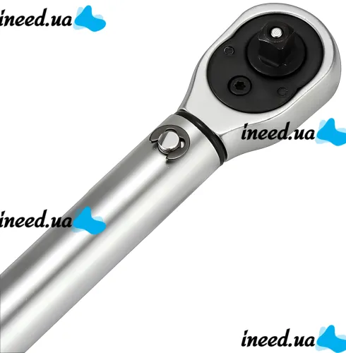 YATO YT-07676 1/2" 20-220 Nm ratchet wrench for precise tightening of bolts and nuts, tool in a case for car repairs