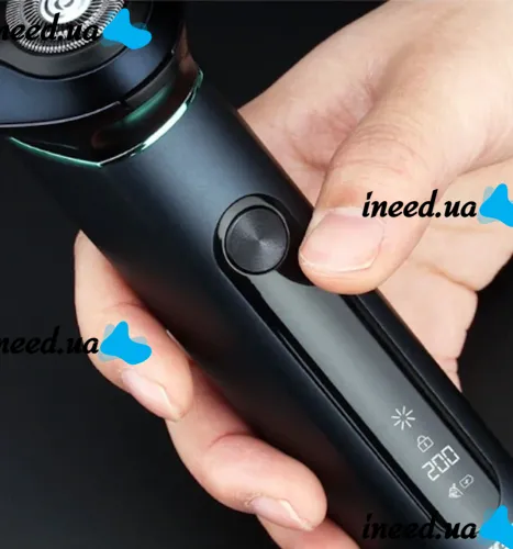 VGR V-310 men's cordless electric shaver for wet and dry shaving, Cordless waterproof shaver with three floating heads IPX7