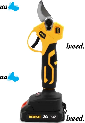 Набір електроінструментів DeWalt 24V 3в1 акумуляторний секатор DCMPP540P1, пила DCM160N і телескопічний подовжувач 130-201 см з 2 акумуляторами