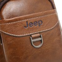 Чоловіча сумка рюкзак через плече Jeep Bags 777 38х18 см нагрудна сумка бананка на груди з отвором для навушників зі штучної шкіри Коричнева
