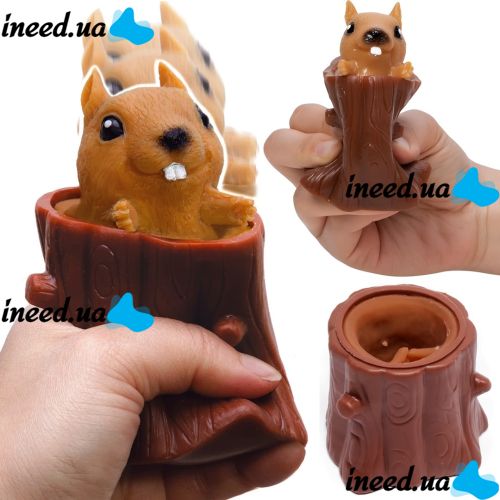 Silicone Antistress Squirrel Toy in a Hollow Nutty Squirrel Popper JG-88 6.5 x 6cm Bouncing Pop It Sweatshirt in a Log for Children T206 Brown 