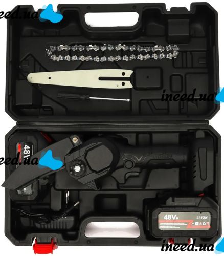 Rechargeable Mini Chain saw Mini Electric Chain Saw 48V 6 inches for 2 batteries, edged electric saw on a battery in a case