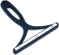 Double-sided brush for removing animal hair Dual-purpose Brush Hairball Buster SF246 scraper for cleaning lint and pellets from furniture and carpets
