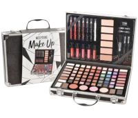 Miss Young GM20250 Cosmetics Gift Set 93 items Makeup eye shadow glosses blush powder and brushes in case Black