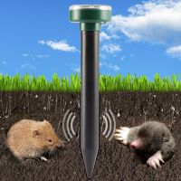 Solar Powered Mole Repeller Effectively Repels Garden Pro Rechargeable Ultrasonic Device Mole Repeller of Rodents and Insects