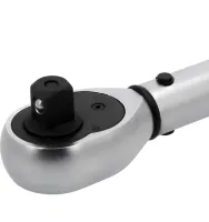 YATO YT-07676 1/2" 20-220 Nm ratchet wrench for precise tightening of bolts and nuts, tool in a case for car repairs