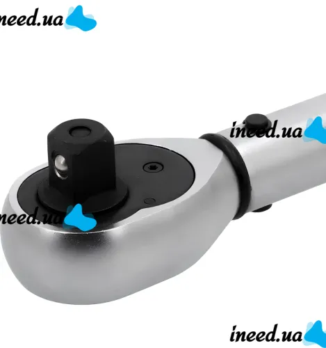 YATO YT-07676 1/2" 20-220 Nm ratchet wrench for precise tightening of bolts and nuts, tool in a case for car repairs