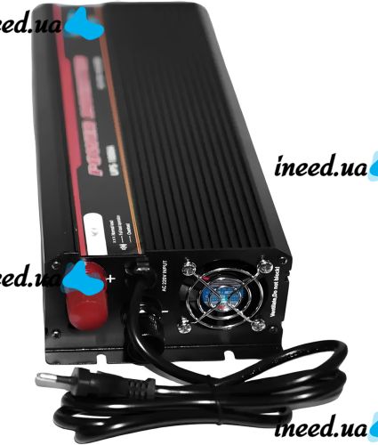 Автомобільний перетворювач інвертор UKC UPS-1800A 12V-230V 1800W автоперетворювач напруги струму AC/DC від мережі та акумулятора 12В 230В