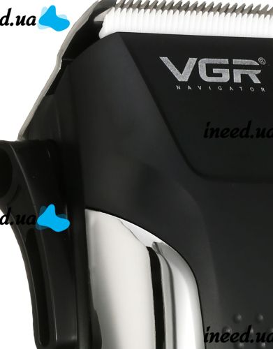 Чоловіча професійна машинка VGR V-120 Pro для стрижки волосся 8 насадок, Тример Електробритва для окантовки бороди і вусів від мережі 10w Чорний
