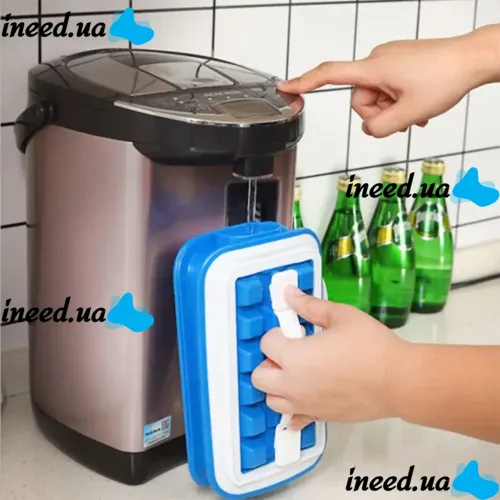 Герметична силіконова форма для льоду з кришкою на 18 клітинок Fill + Carry Without Spilla, Контейнер ледница 18 кубиків, Ледница для заморозки води